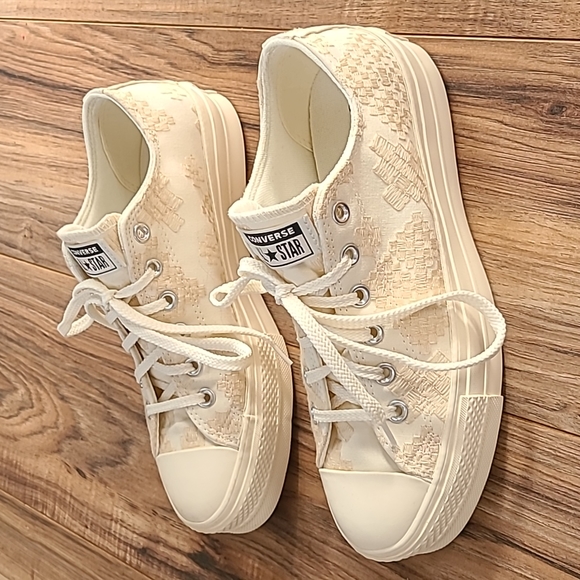 Converse womens 9.5 Chuck Taylor All Star Lift Low ivory patchwork vintage white - Picture 3 of 6
